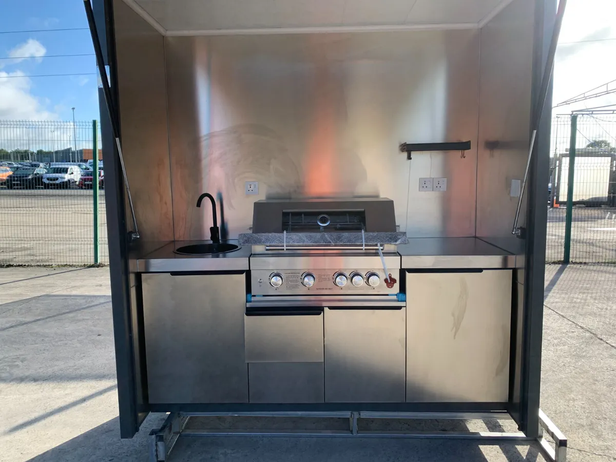 NEW/UNUSED 2M X 1M X 2M BBQ HOUSE FOR AUCTION - Image 2
