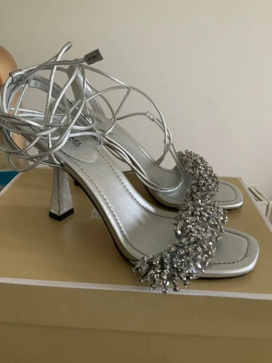 Michael Kors UK4 Silver Hand Beaded Leather Wedding/Occasion Heels - Image 4