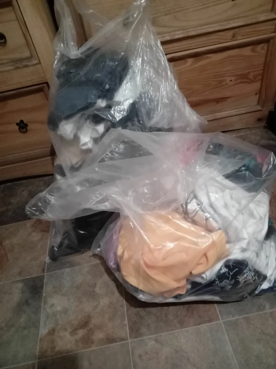 2bags of ladies clothes various sizes - Image 1
