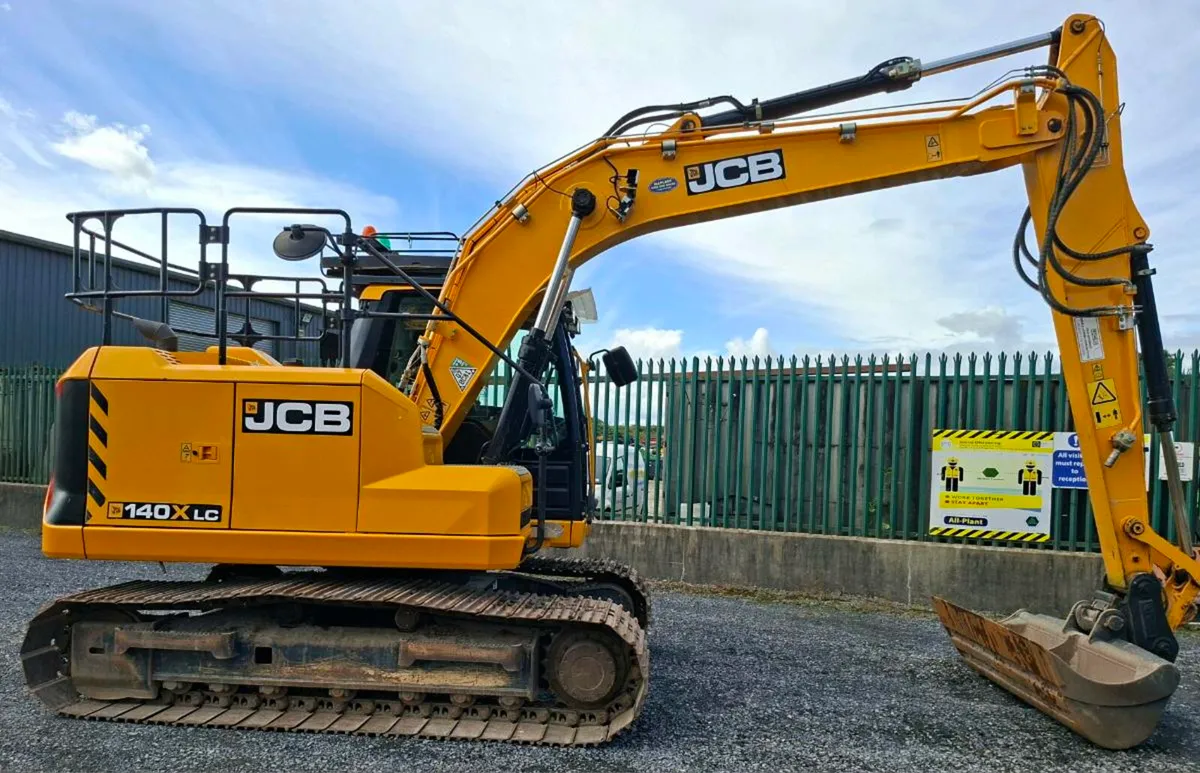 2021 JCB 140X LC - Image 1