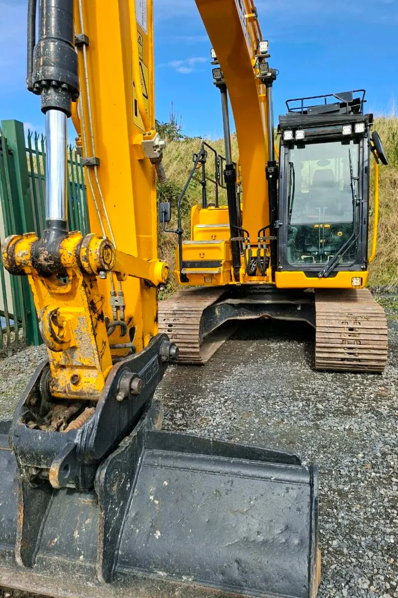 2021 JCB 140X LC - Image 4