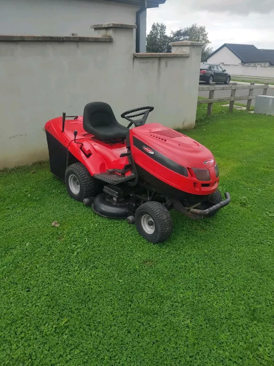 Ride on lawnmower 17.5hp - Image 1