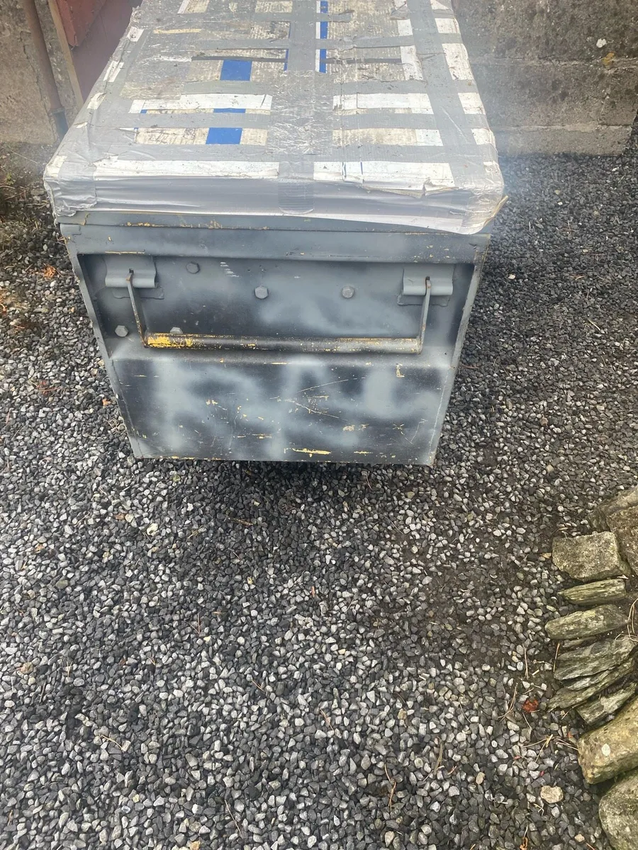 Site box - Image 2