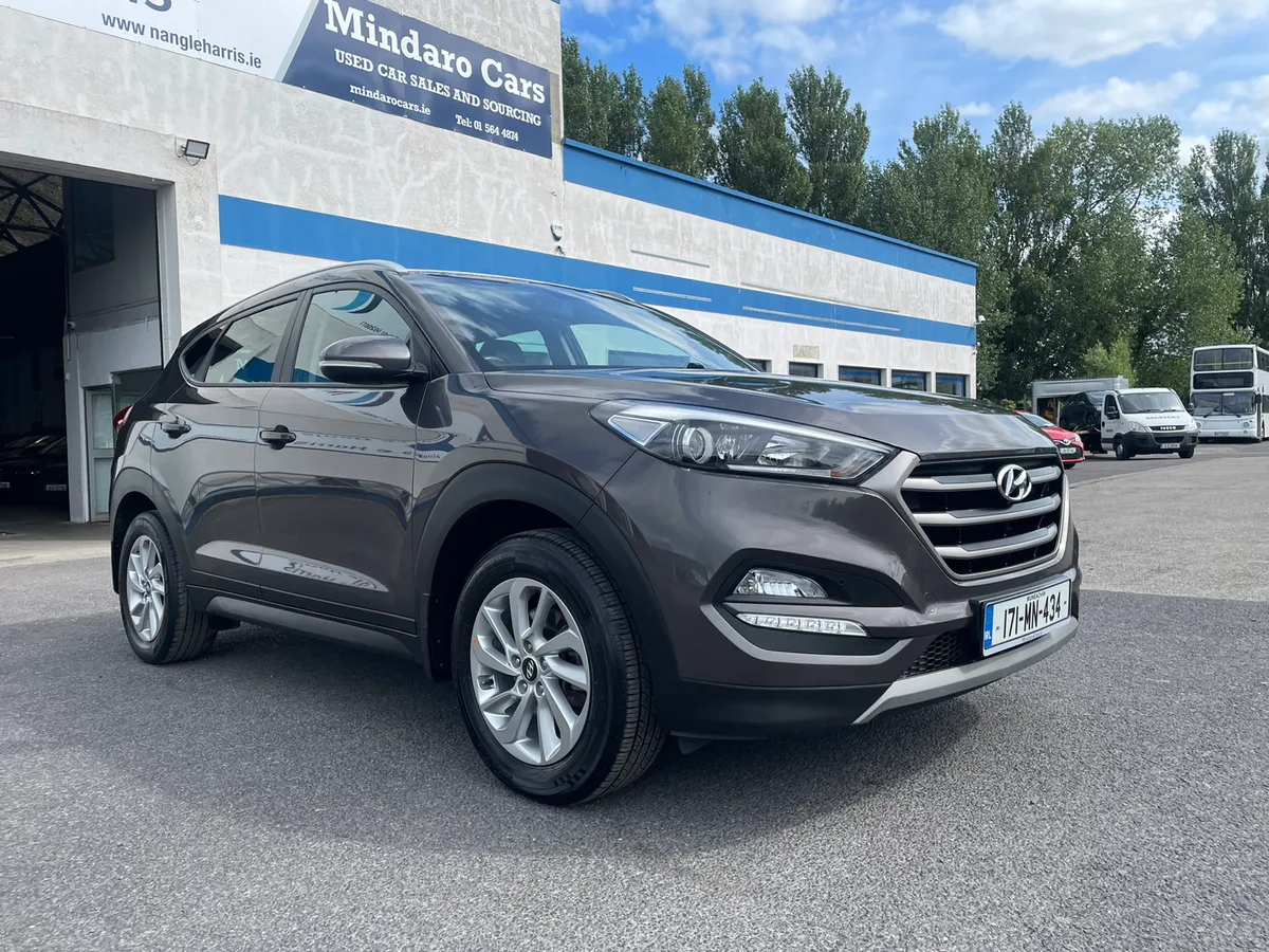 Hyundai Tucson 2017/EXECUTIVE//LOW KMS - Image 1
