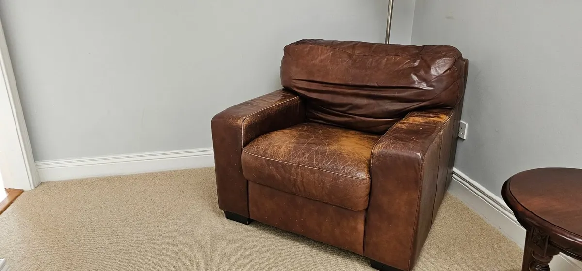 Armchair - Image 4