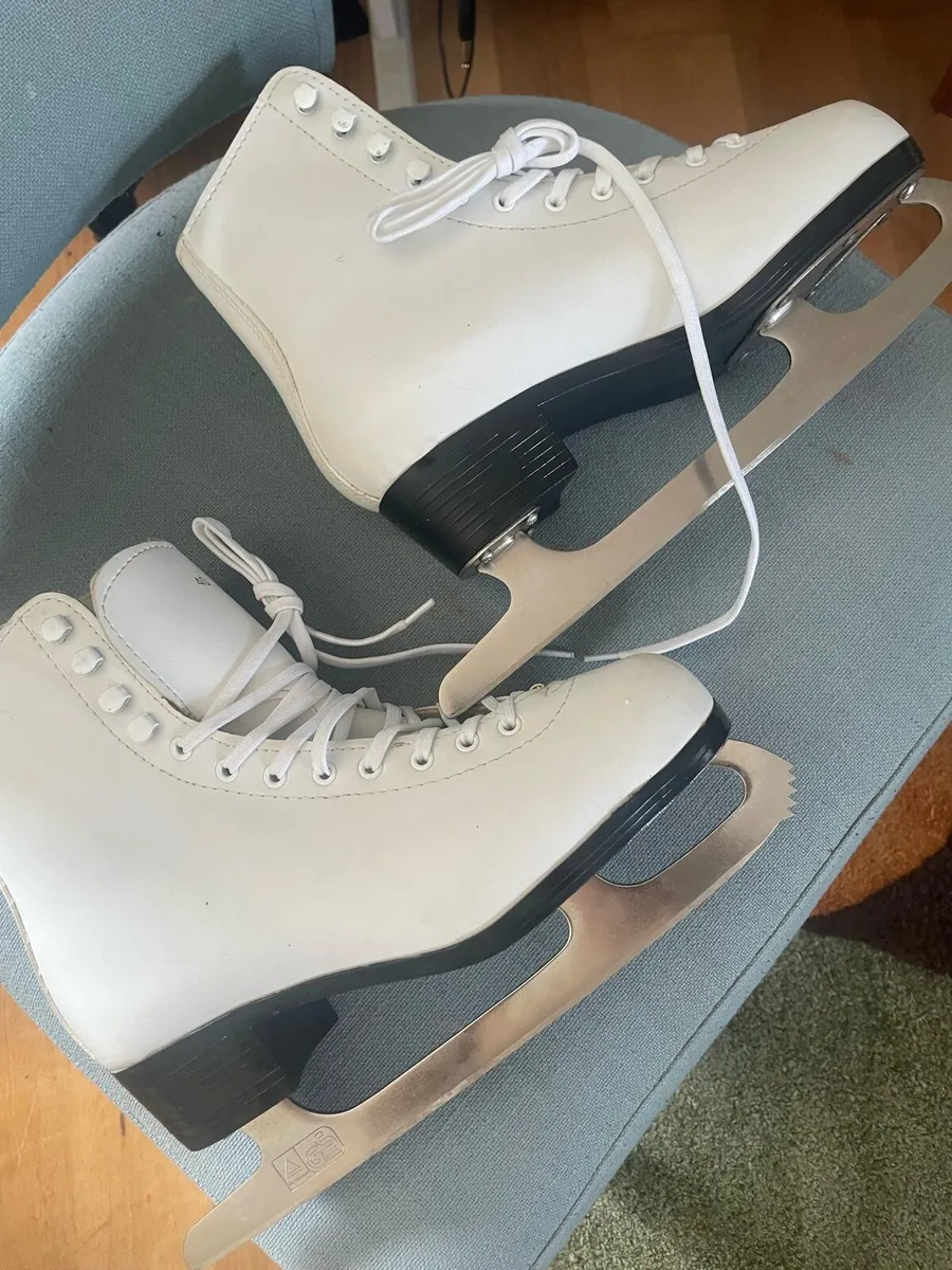 Ice skates - Image 2