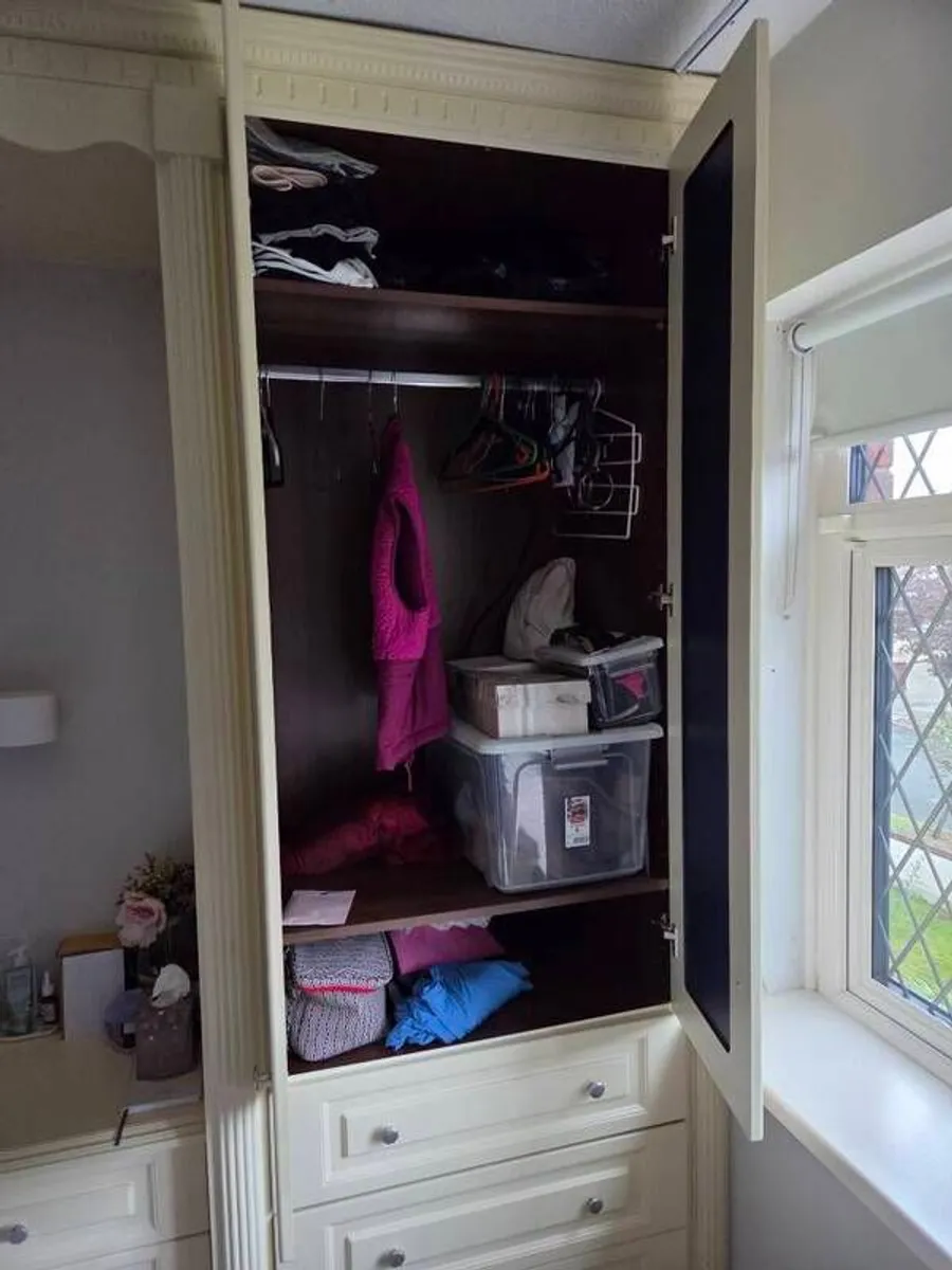 Wardrobes - Image 3