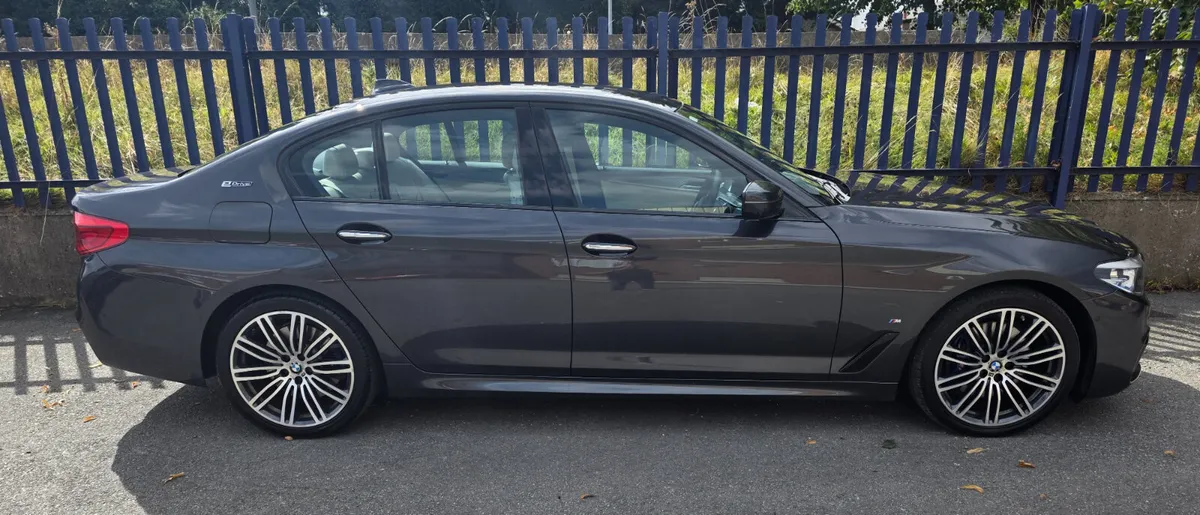 2018 BMW 530E M-SPORT - Image 2