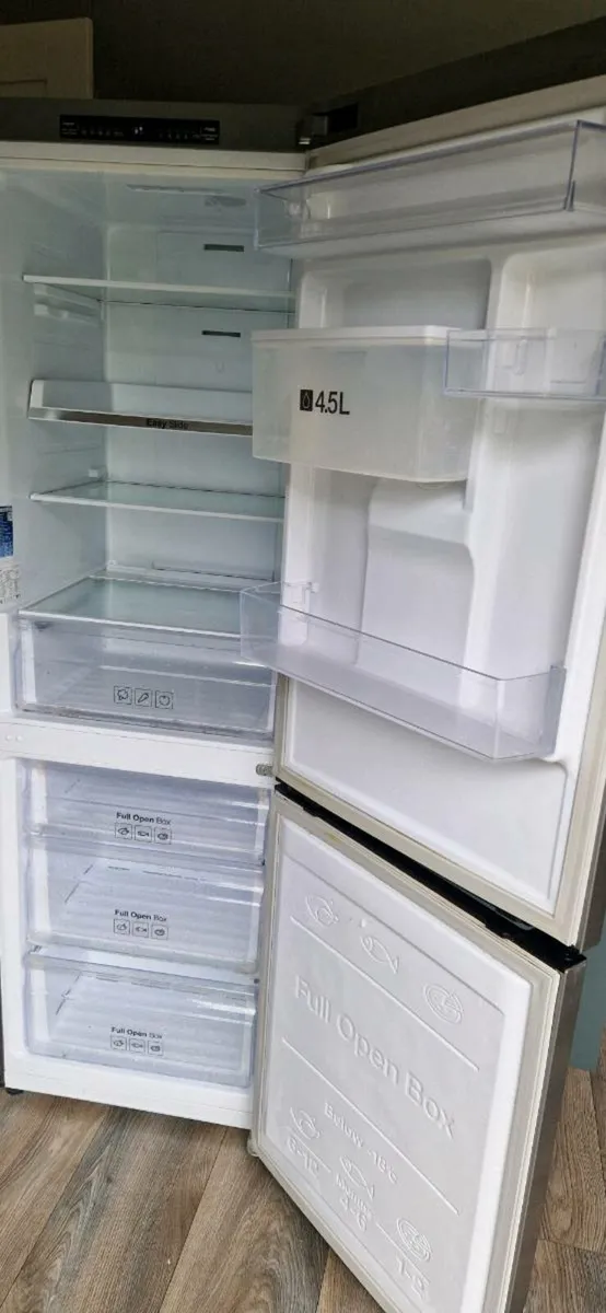 Samsung Fridge Freezer - Image 2