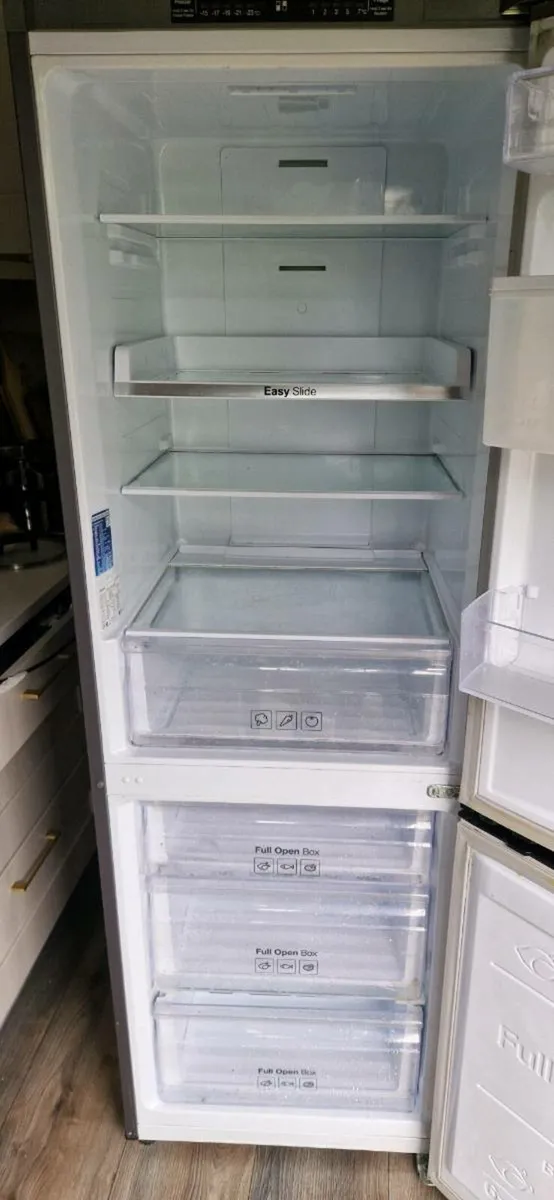 Samsung Fridge Freezer - Image 4