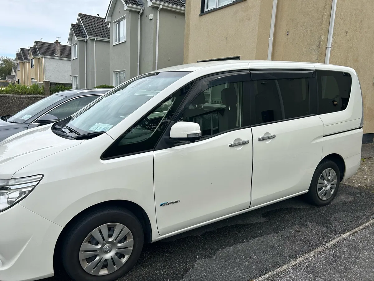 Nissan Serena - Image 1