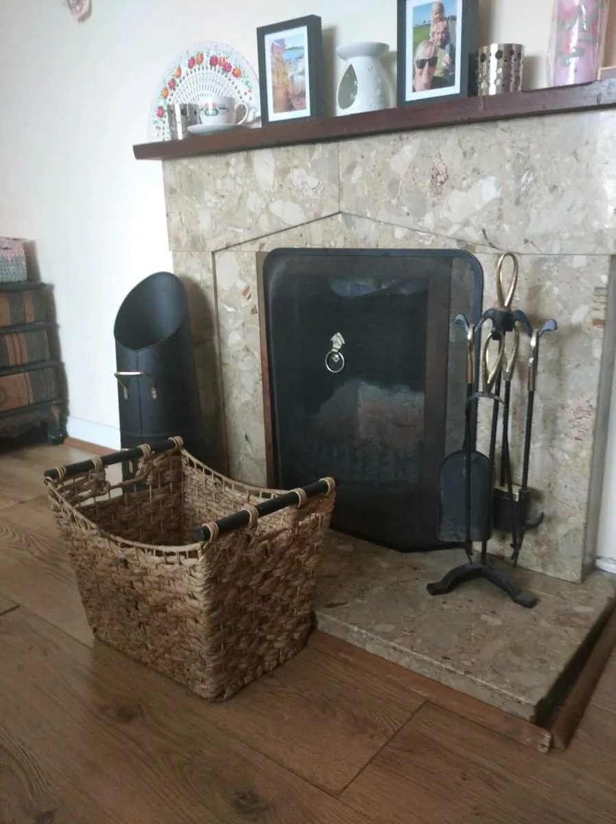Fireplace accessories - Image 1