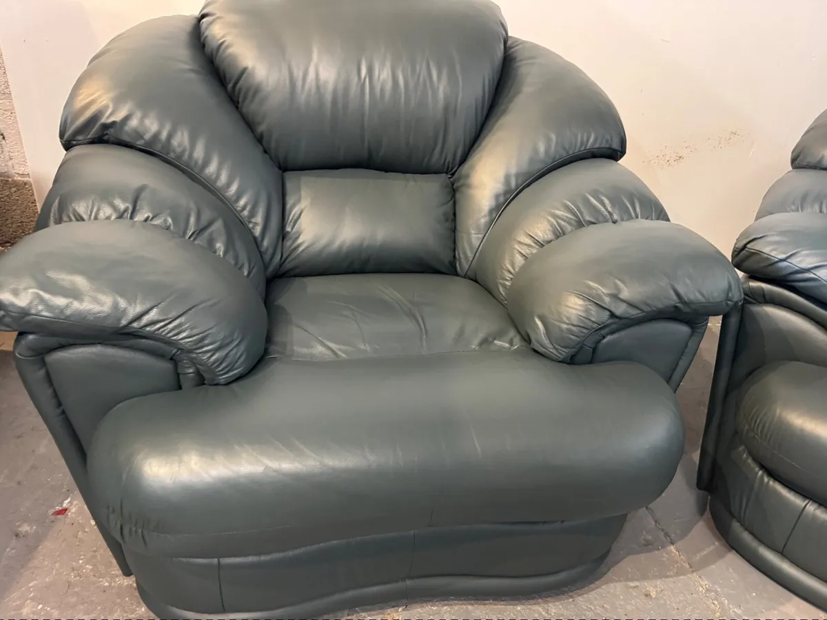 For Sale: Fully Refurbished Green Leather 3+1+1 Su - Image 2
