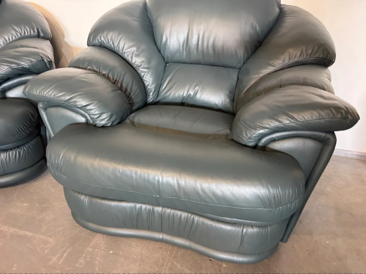 For Sale: Fully Refurbished Green Leather 3+1+1 Su - Image 4