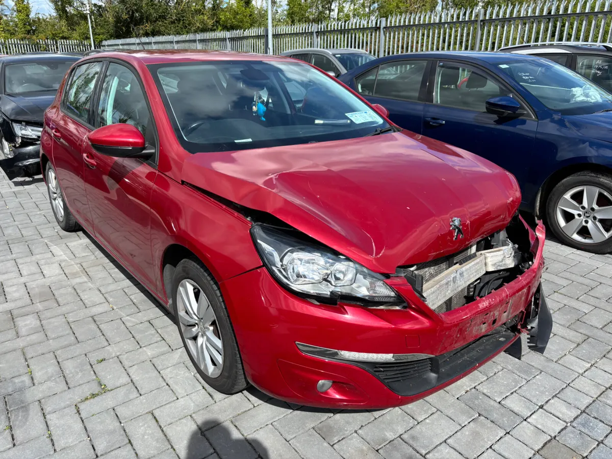 14 Peugeot 308 1.6 Hdi 220km Drives - Image 2
