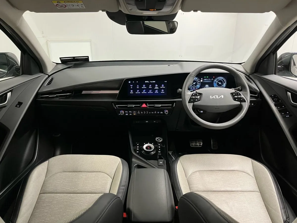 Kia E-Niro K4 64kw - Reversing Camera - Sat Nav - - Image 4