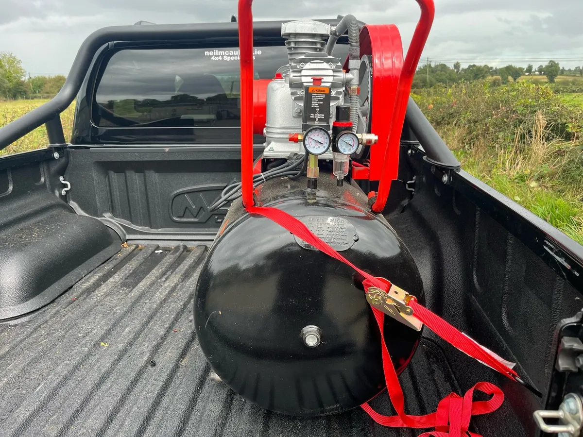 200 L air compressor - Image 4