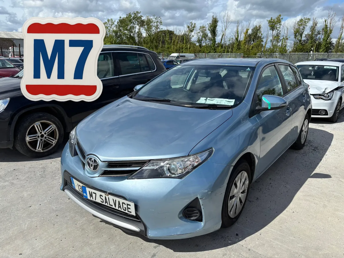 13 Auris 1.3 Petrol ONLY  70km Drive home - Image 1