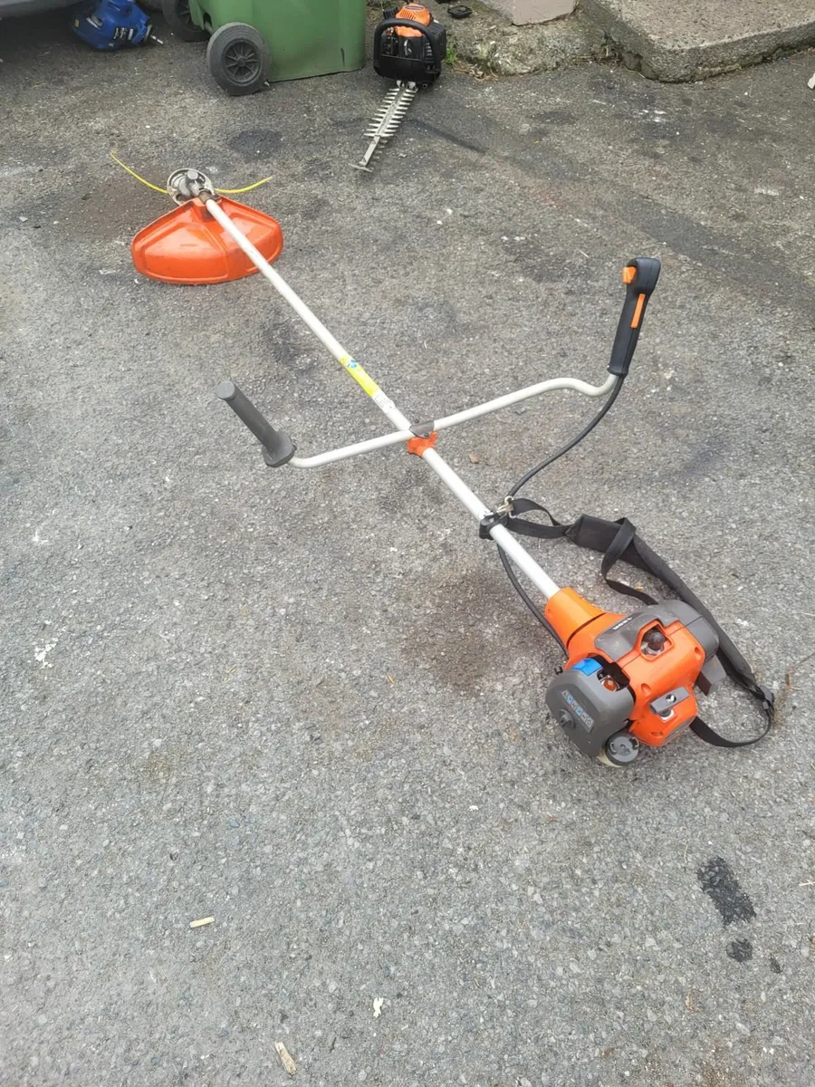 Husqvarna 129R running very well - Image 1