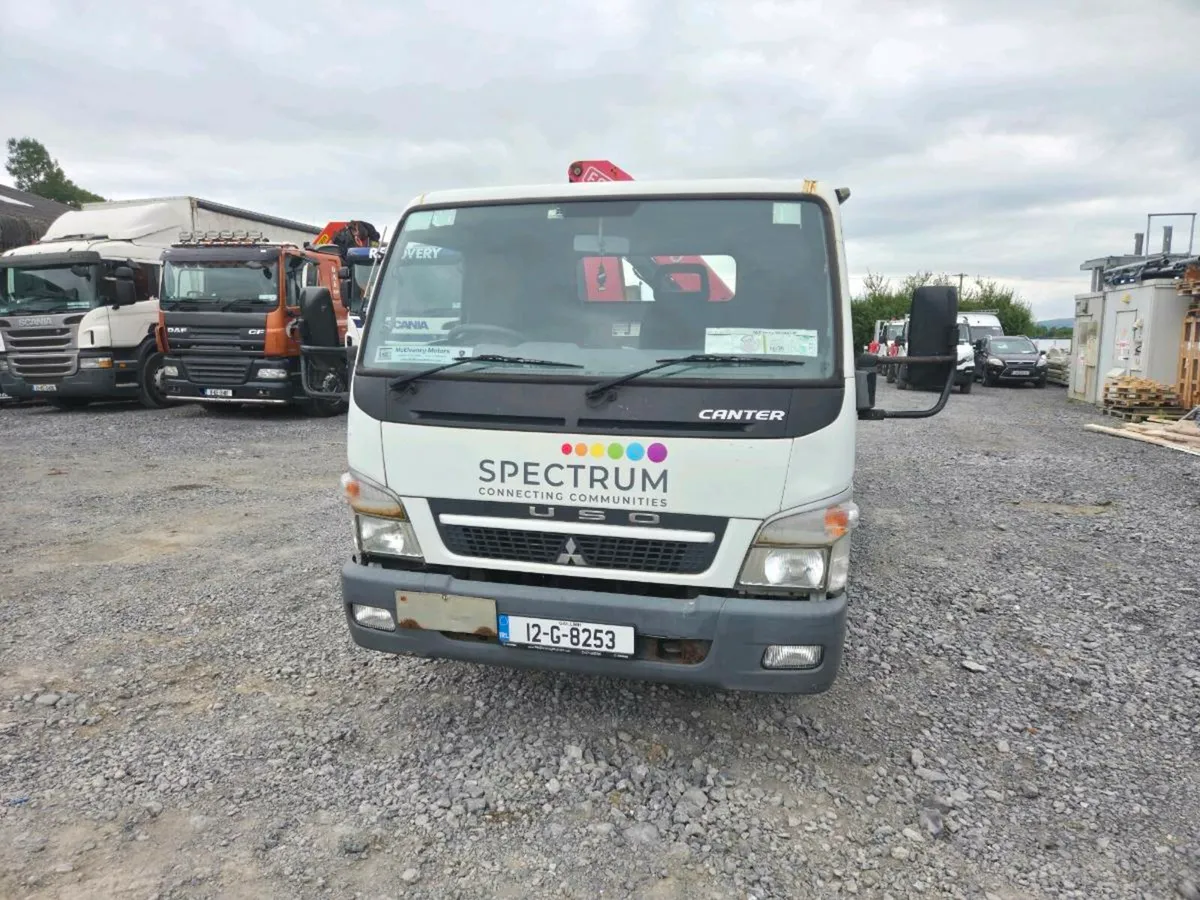 2012 Mitsubishi Canter F50 Fassi - Image 2