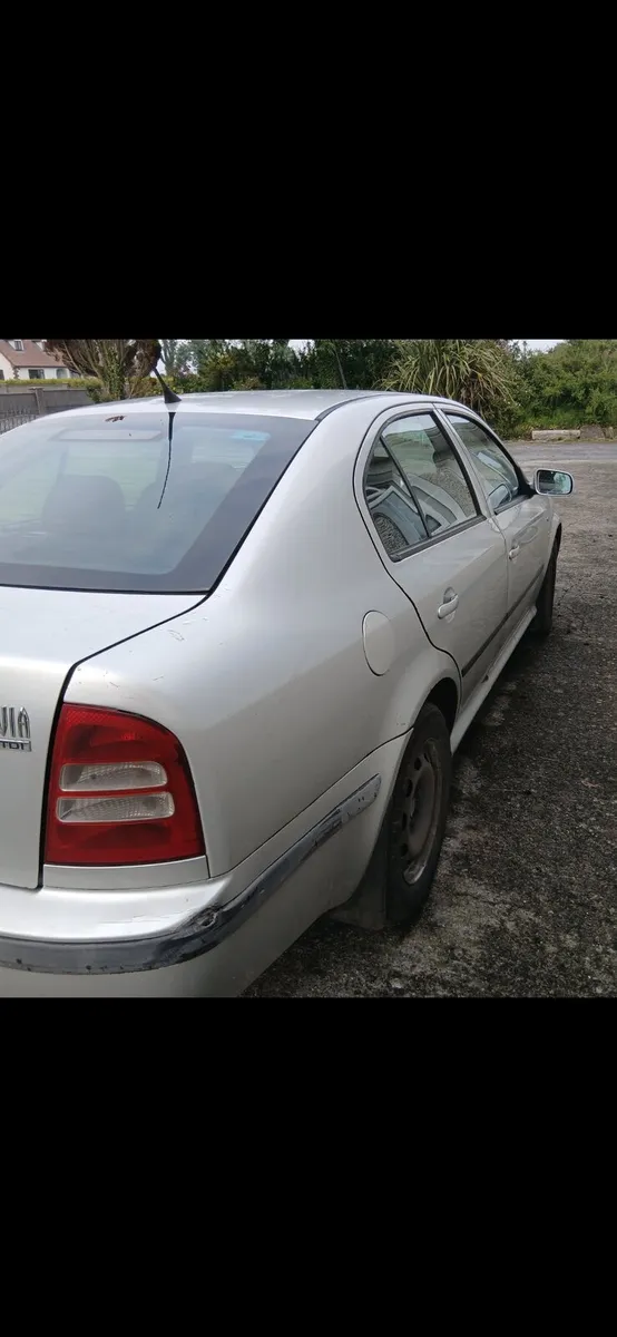 Car - Image 4