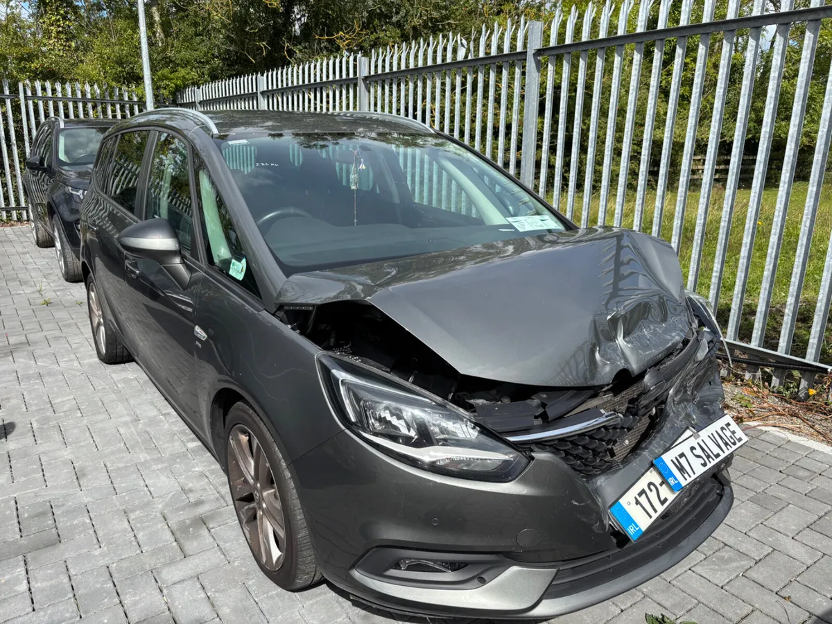 17 Zafari 2.0 Cdti SRI 220km Starting - Image 2