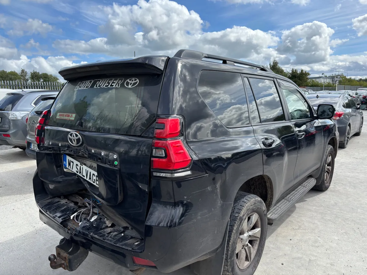 20 Landcruiser LWB 2.8 Diesel Manual 250km Drives - Image 3