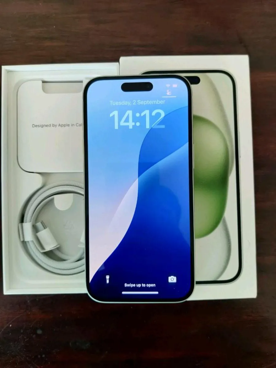 iPhone 15 - Image 1