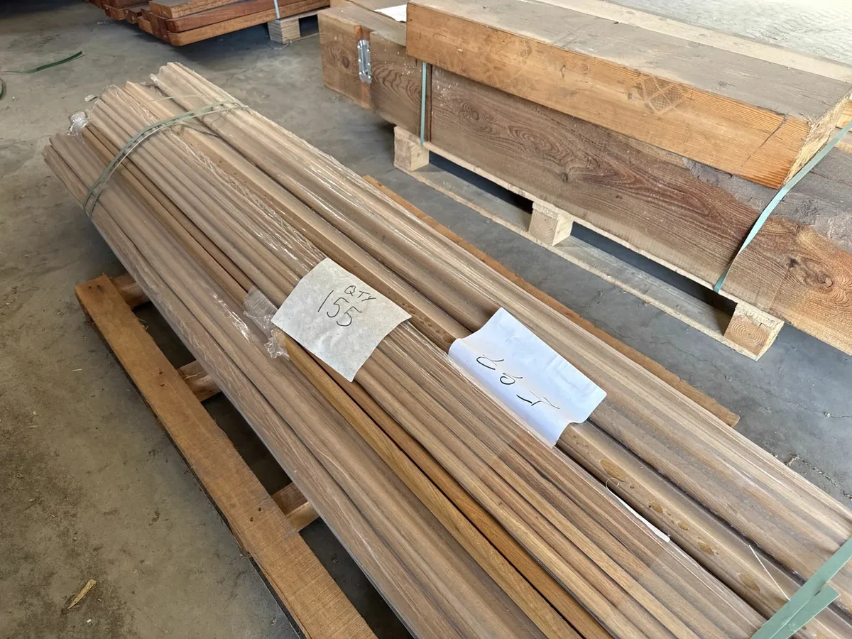 Online Auction Of A Solid Oak Hockey Stick & More! - Image 3