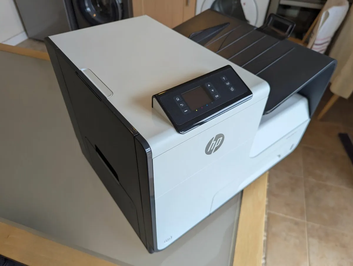 HP Pagewide Pro 452dw Printer - Image 1