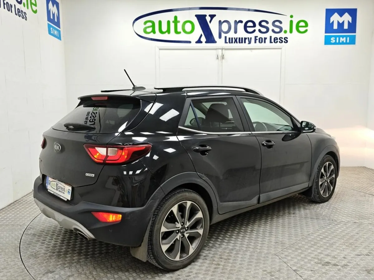 Kia Stonic 1.6 Reversing camera - Image 4