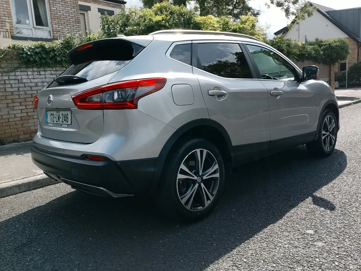 Nissan Qashqai 1.5 DCI N-connecta 5DR - Image 3