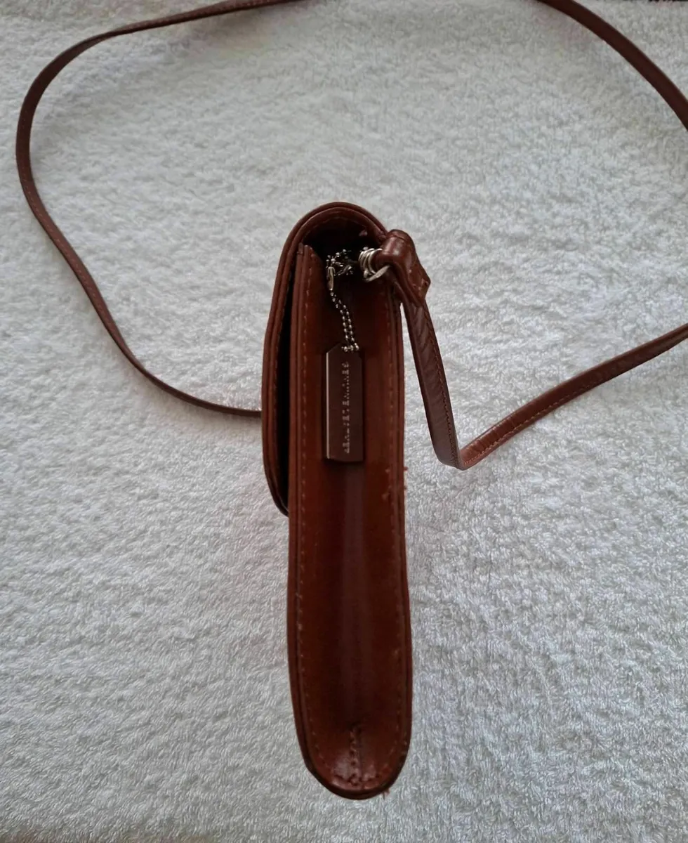 Handbag ,Newbridge Women's Leather Handbag – Used, - Image 2