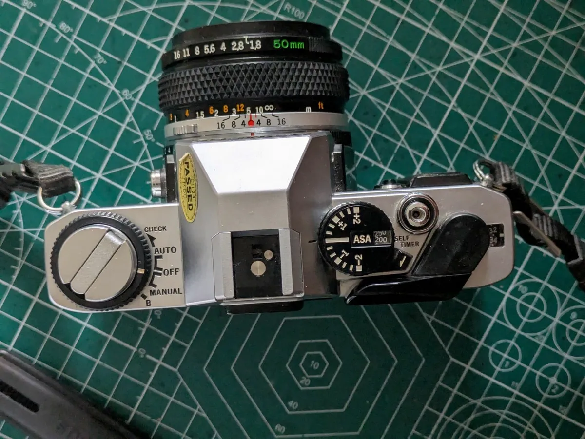 🎞️ Olympus OM 20 film SLR camera+ 50mm Zuiko 1.8 - Image 4
