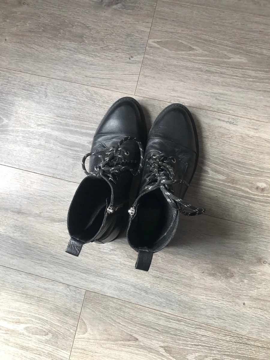 Leather ankle boots - Image 2
