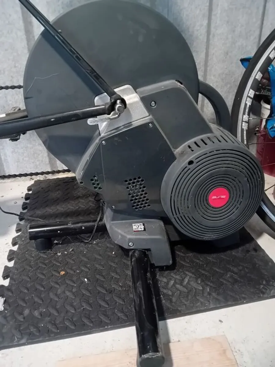 2019 Cube Attain 56cm Roadbike + Elite Zumo Turbo Trainer - Image 2