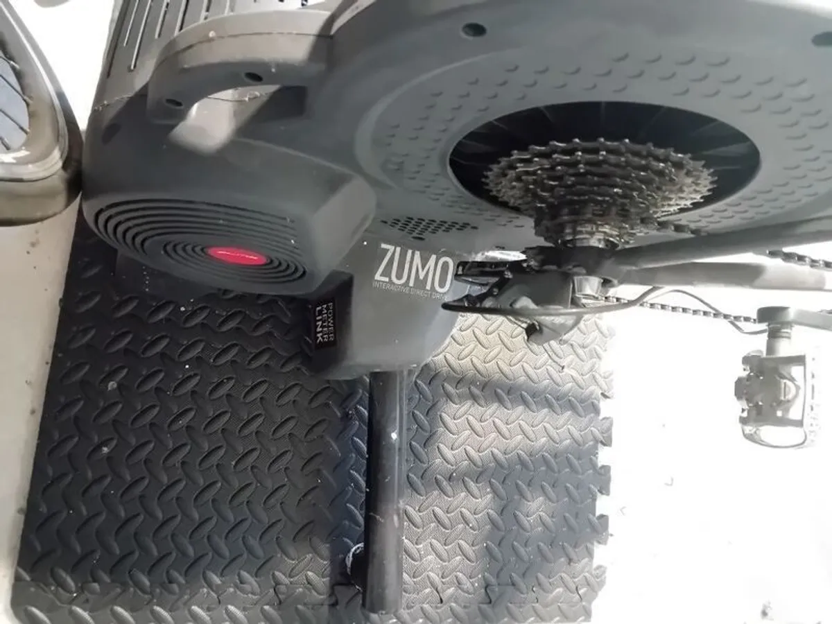 2019 Cube Attain 56cm Roadbike + Elite Zumo Turbo Trainer - Image 3