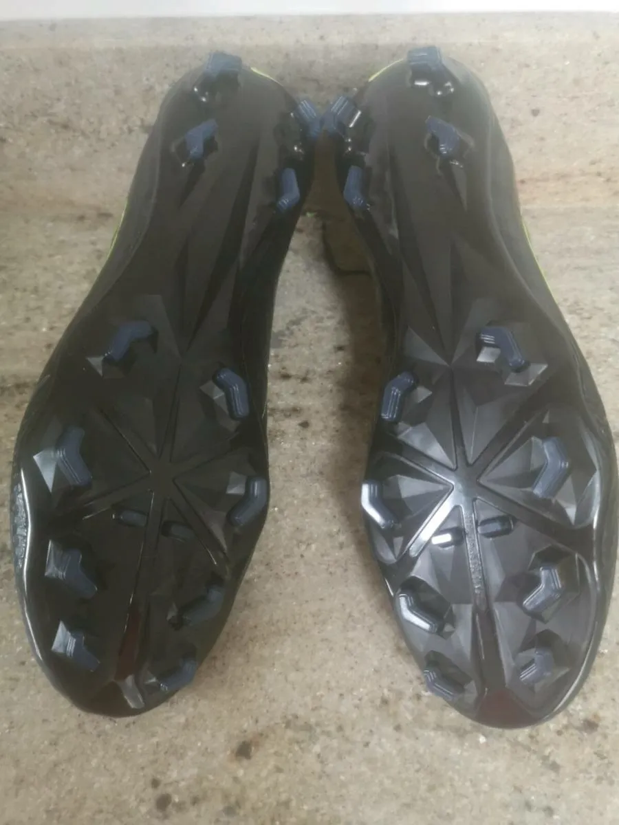 Football boots - Image 3