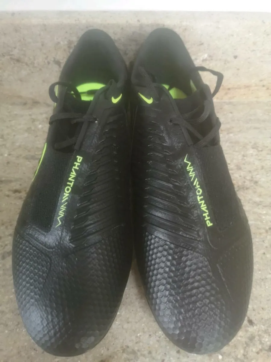 Football boots - Image 4