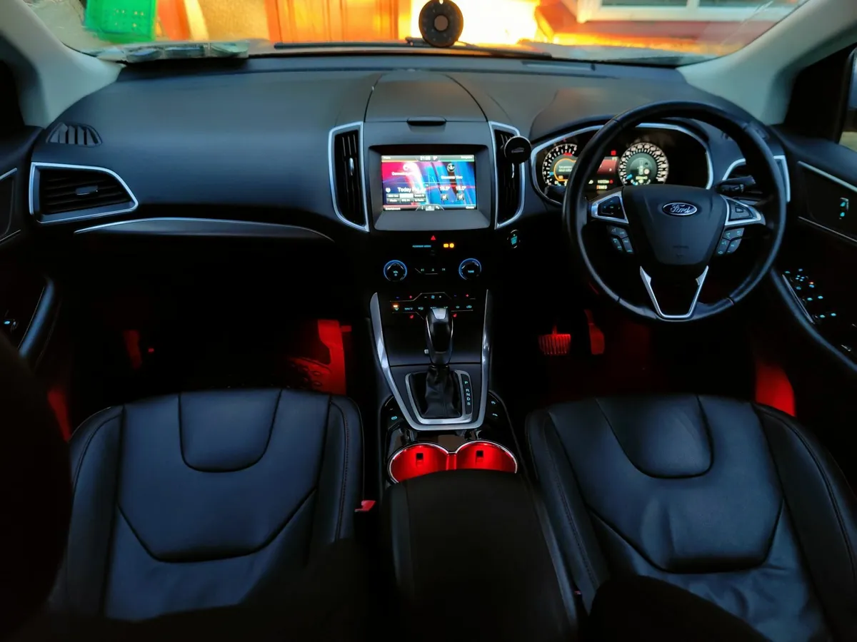 Ford Edge 2017 - Image 2