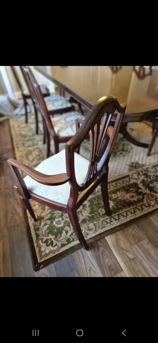 Antique style dining table and chairs & sideboard - Image 2