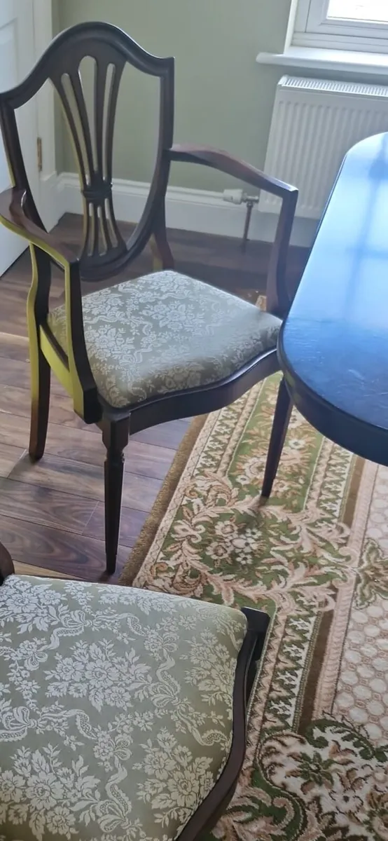 Antique style dining table and chairs & sideboard - Image 4