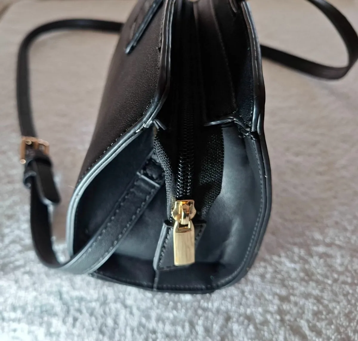 3 women's handbags - Image 4