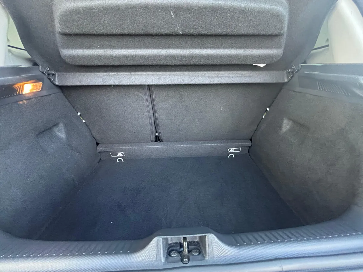 Renault Clio 2015 - Image 4