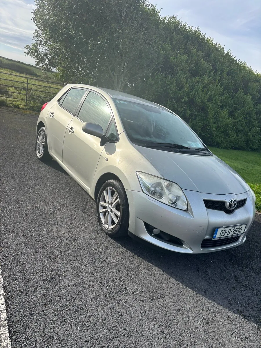 Toyota Auris - Image 1
