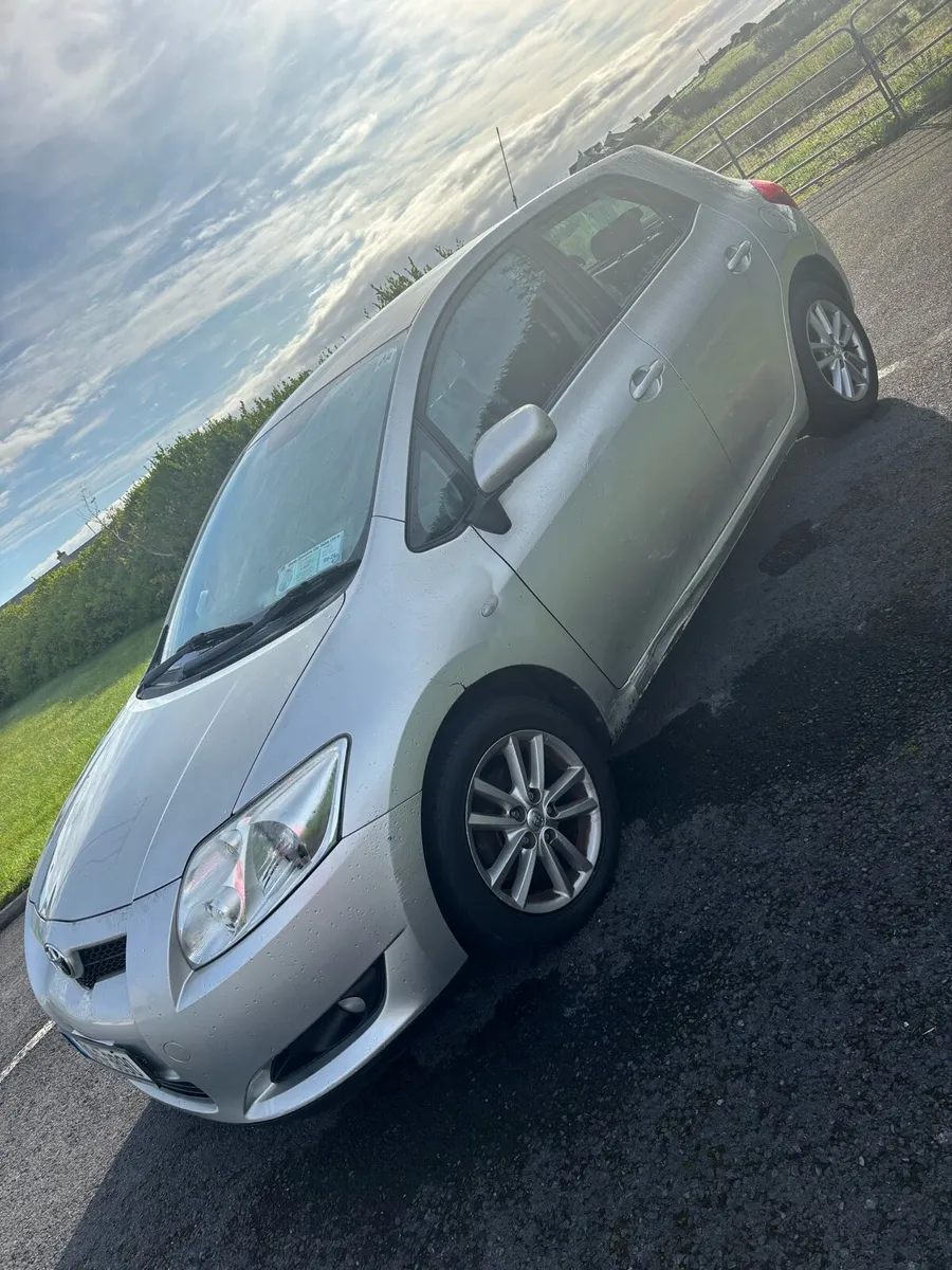 Toyota Auris - Image 2
