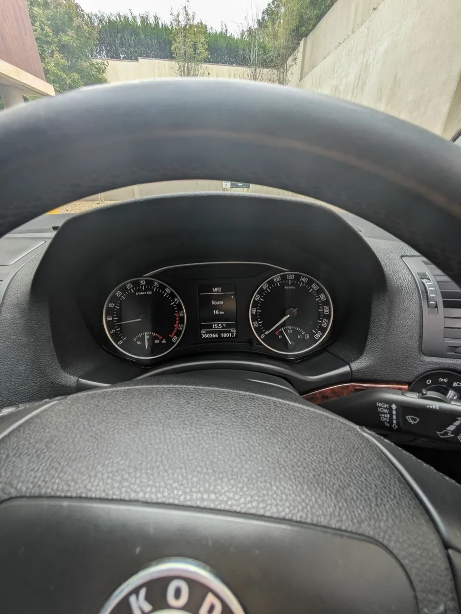 Skoda Octavia 2011 Elegance - Image 3
