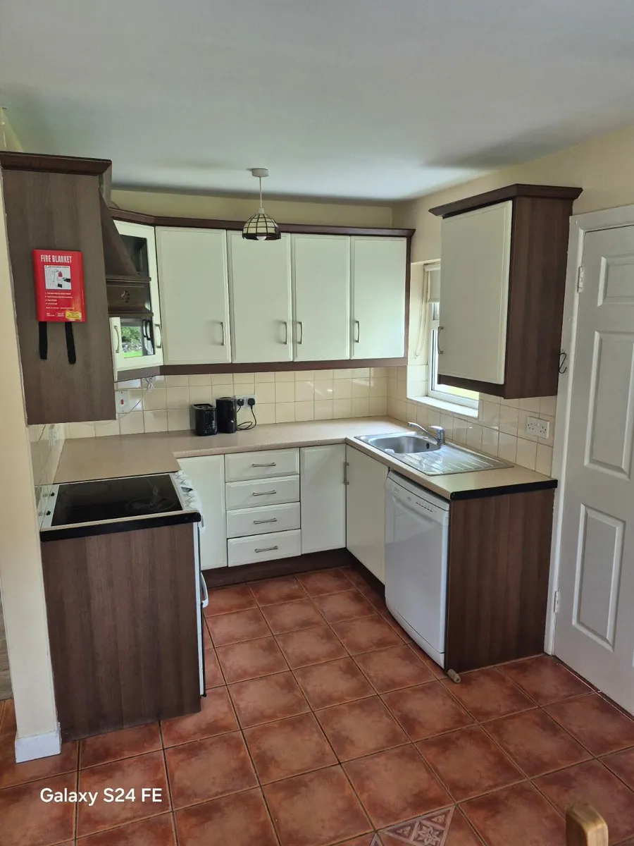 HOUSE FOR RENT ABBEYKNOCKMOY - Image 1