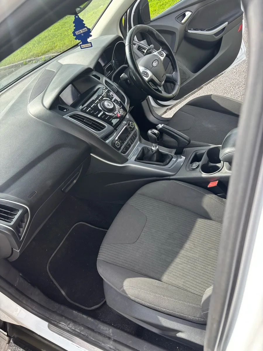 Ford Focus 1.6L - Image 4