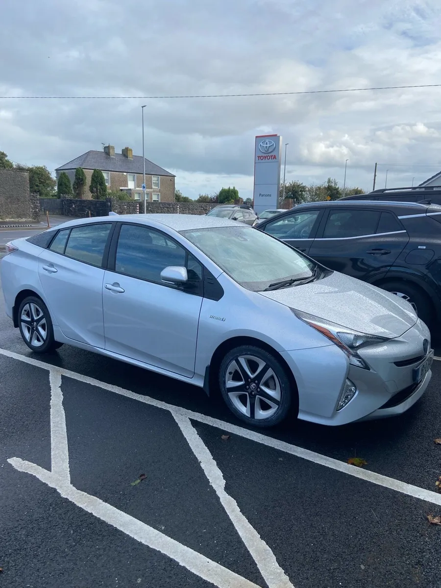 Toyota Prius 2016 Luxury Package FULL+FULL - Image 1